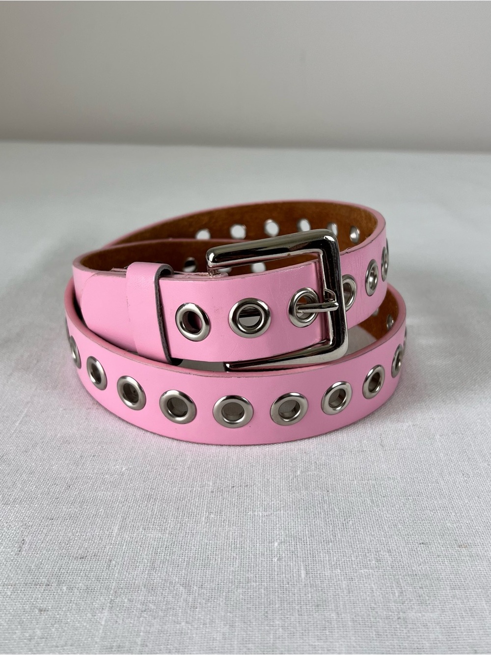 Y2K / 2000s Pink Grommet Italian Style leather Belt - Women Accessories